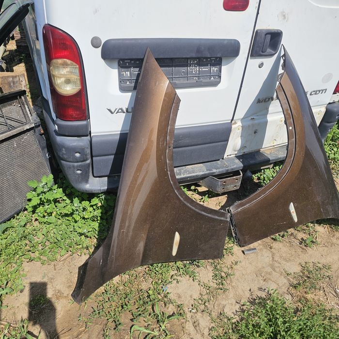 Калник ляв/десен свалени от бмв х1 е84 2010г.