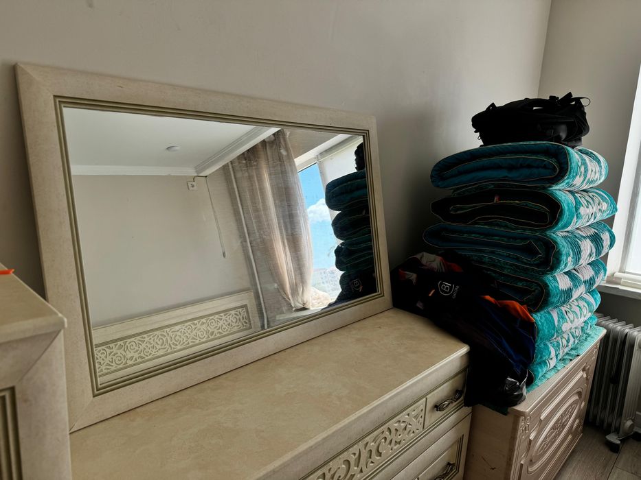 Спальный мебель………………..