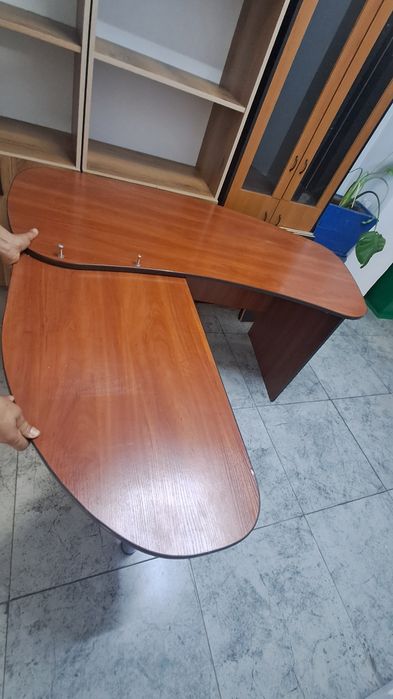 Продам офисную мебель
