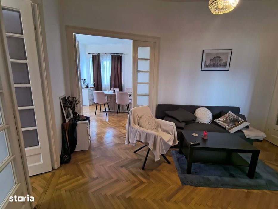 Peninsula 3 camere 84 mp pret 160.000 euro