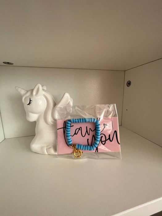 Ръчно изработени гривни