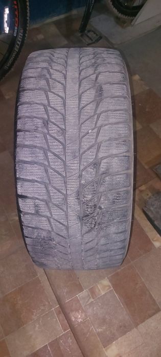 Продам шины  в отличном состоянии