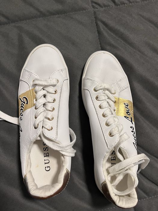 Обувки guess оригинални