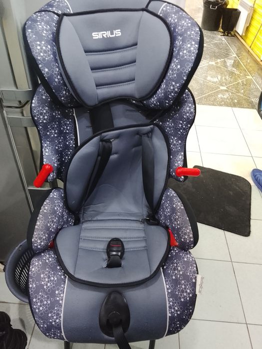 Детское автокресло