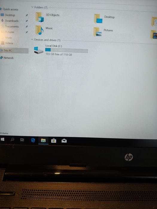 Hp proc i3 gen 8th RAM 8GB SSD M2 120gb bateria tine curent