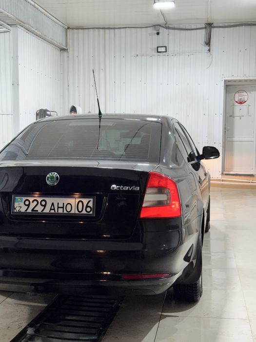 Шкода Октавия 1.6 MPI