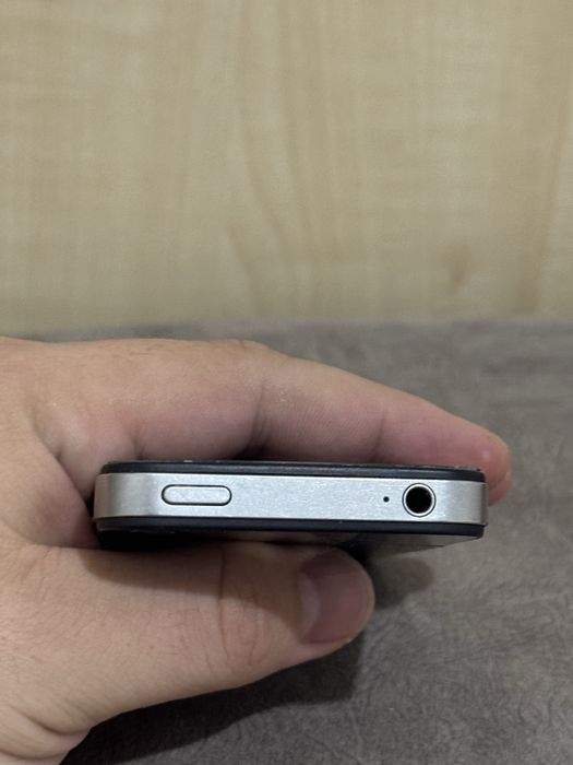 Легендарный Айфон 4S - 40К