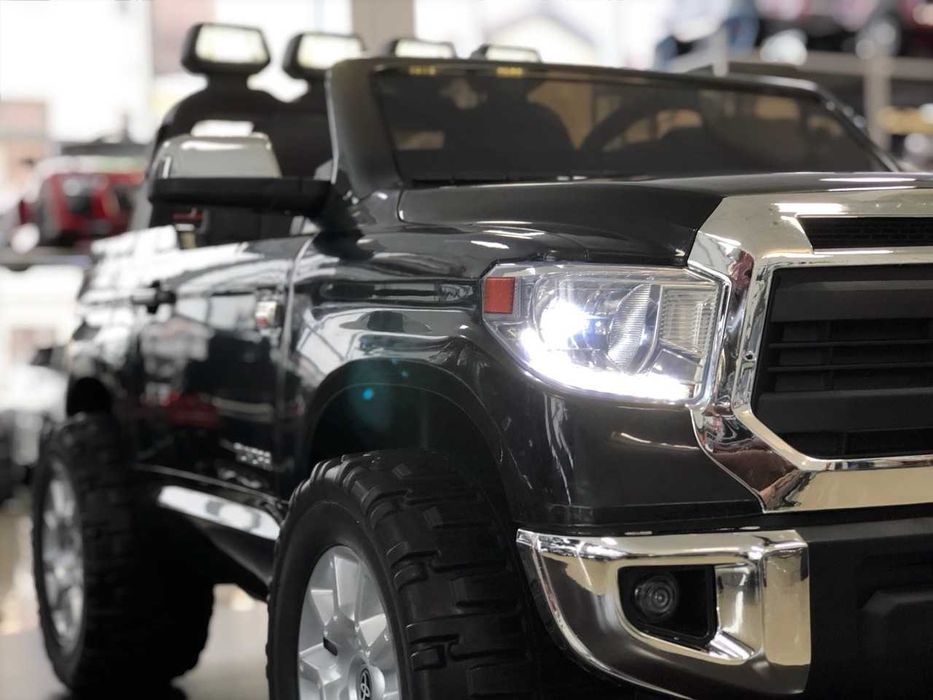 Акумулаторен джип TOYOTA Tundra 12V, лицензиран, с меки гуми