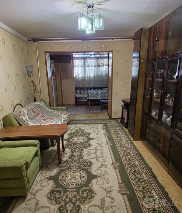 Срочно Чиланзар 9 квартал 2в3/1/4 Балкон 2×6