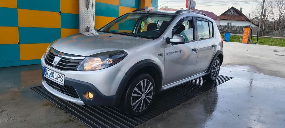 Dacia  Sandero STEPWAY 1.6 Benzina an fabr. 2010