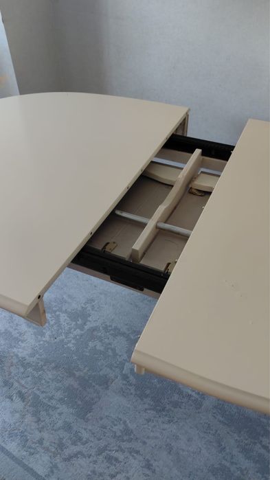 Стол 2,4 х1,2,жиналғанда 1,6м х1,2м