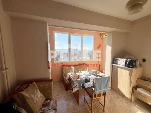 Дава се под наем Едностаен апартамент в Бургас, Славейков - 40 кв.м за 306 € - Снимка #3