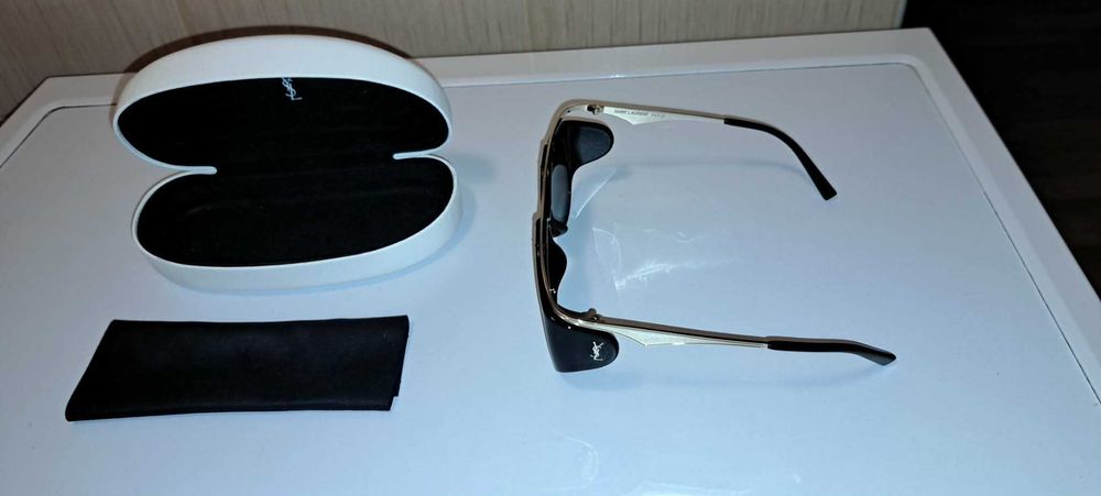 Ochelarii soare de lux pt Dama Yves Saint Laurent prod nou