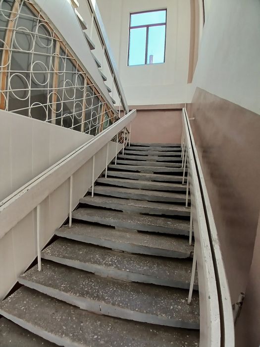 Продается под гостиницу, здание, под бизнес, под тренажерный зал, под