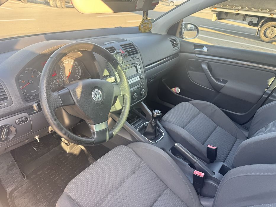 Volkswagen Golf 5 GT  140 cp