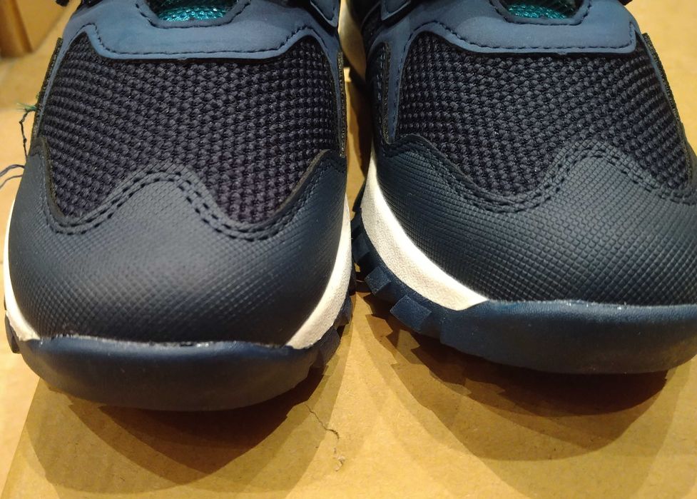 Нови маратонки 32 н.