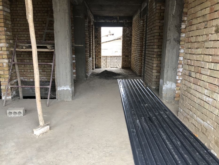 40-лет победа Тузель пост чинар махаля  коробка 750кв  4 уровня 5 сотк