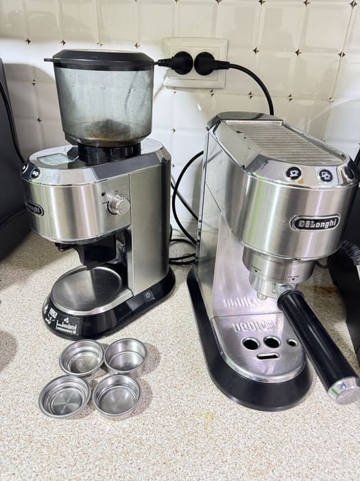 Кофеварка Delonghi EC 685 и кофемолка Delonghi dedica KG521