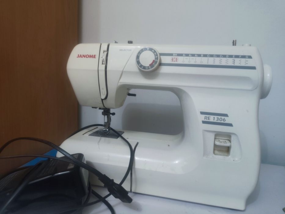 Швейная машинка jet