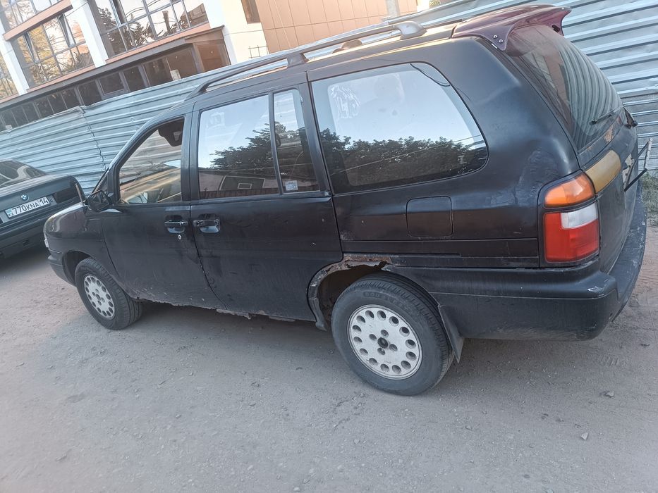 Nissan Prairie Joy разбор