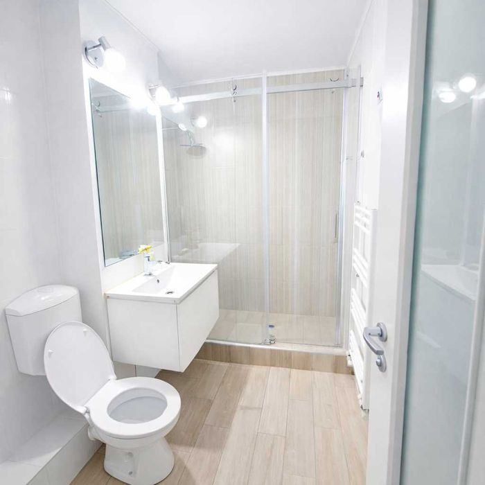 Apartament 2 camere,et 2 din 4,zona Tomis 3,direct proprietar
