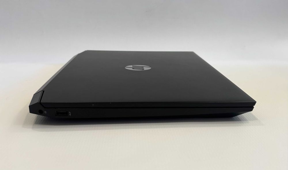 Геймърски лаптоп HP Pavilion 15, AMD Ryzen 5 5600H, GTX 1650 4GB, 12GB ram