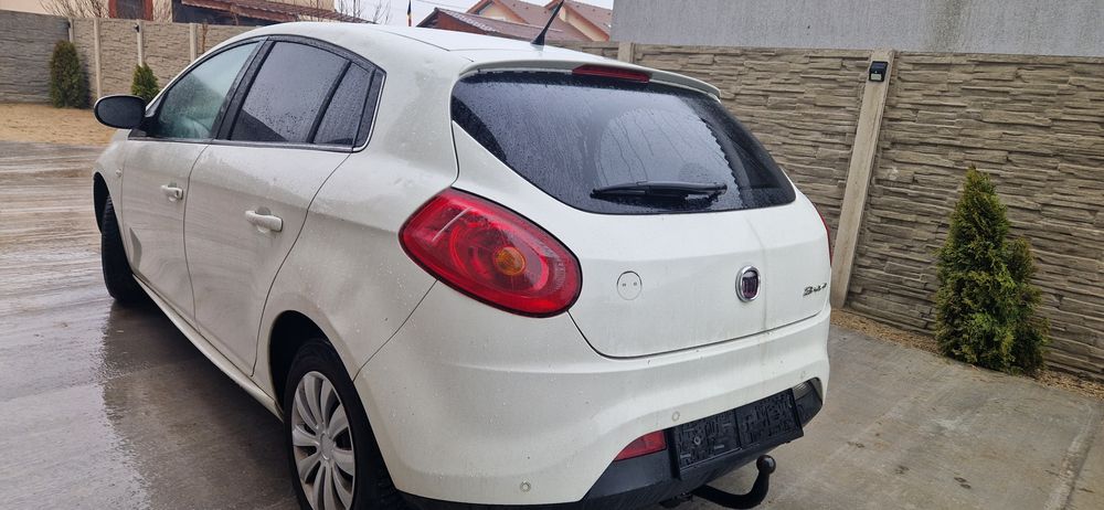 Vand fiat bravo 2011 benzina 1.4  fără schimburi sau variante