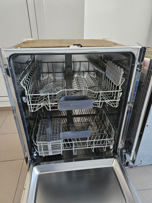 Съдомиялна за пълно вграждане NEFF