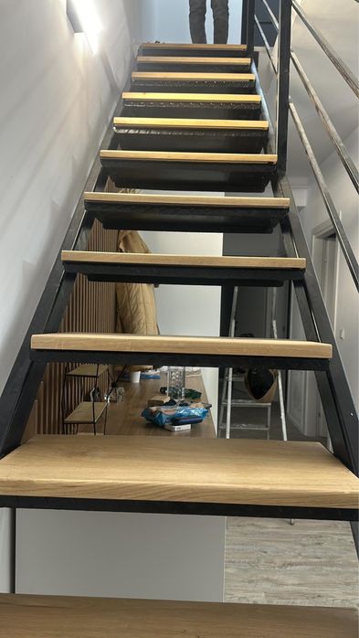 Mobilier din lemn masiv la comandă | Proiectare & LED integrate