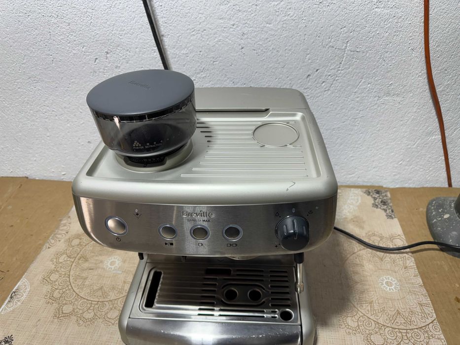 Кафемашина - Breville Barista Max