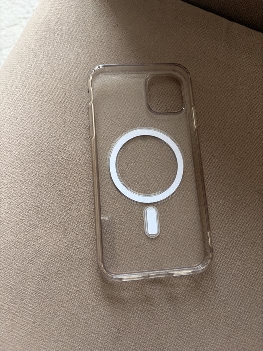 Продам Iphone 11, 128gb чехол в подарок