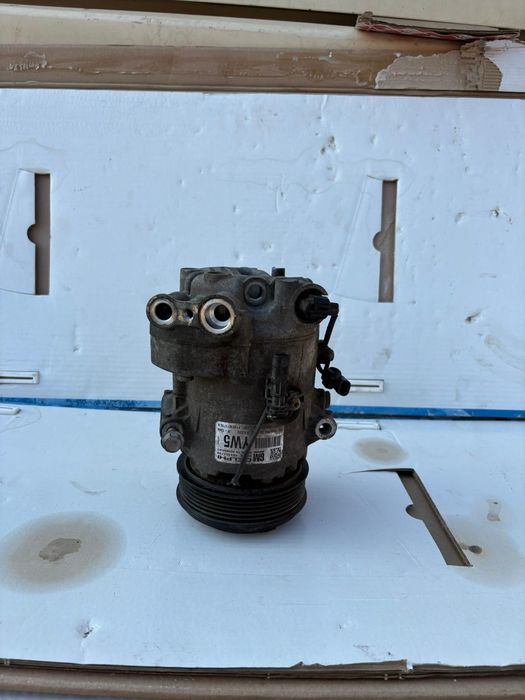 Compresor a.c Opel astra j 1.7 cdti