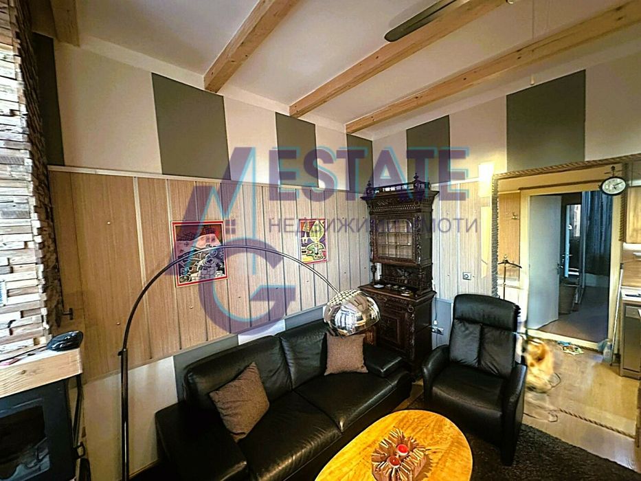 Дава се под наем Двустаен апартамент в Бургас, Център - 50 кв.м за 612 € - Снимка #1