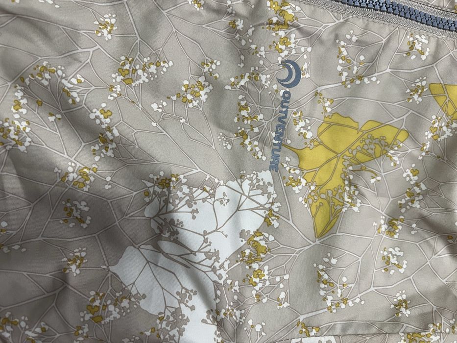 Ветровка для девочки