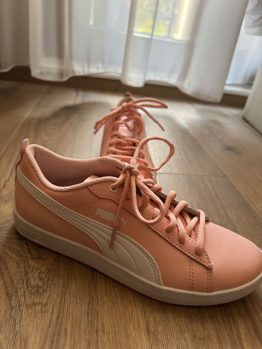 Дамски маратонки PUMA women's smash v2 l perf peach