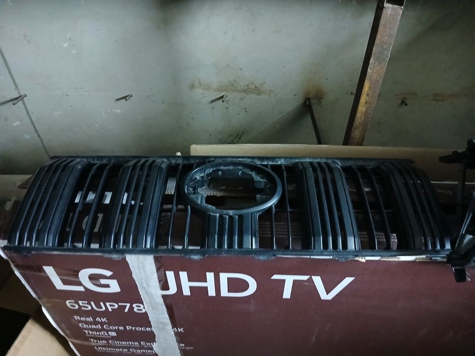 Фары, решетка, магнитола Prado