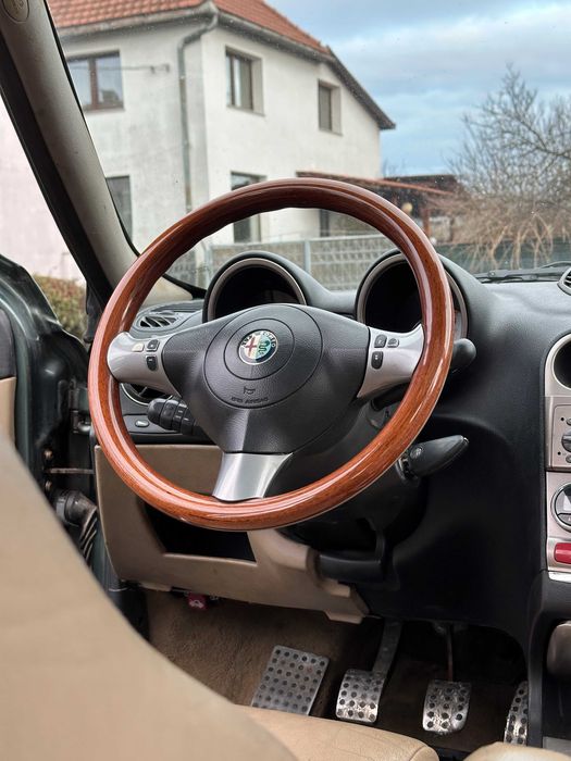 Alfa Romeo Crosswagon Q4