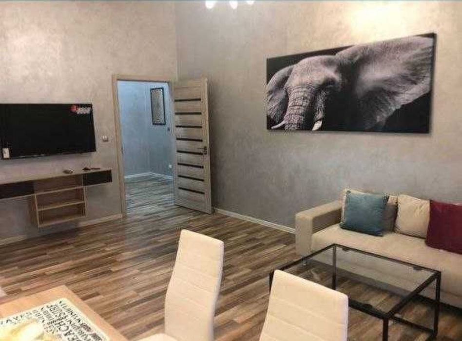 Сдаётся 2х комнатная квартира в центре города