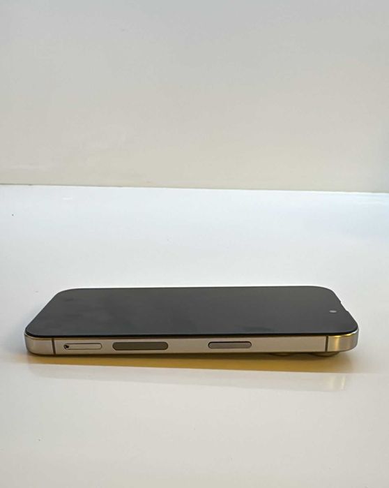Iphone 15 Pro 256mb 210.000тг