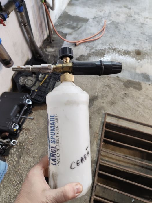 Echipamente spalatorie auto aparat spalat cu presiune