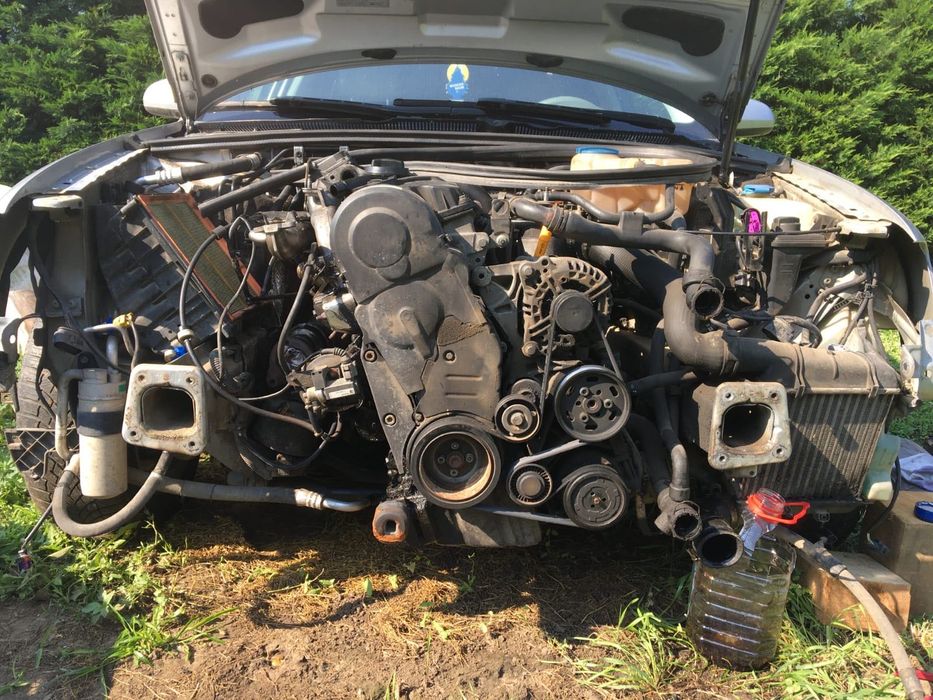 Piese auto Audi A4;An 2005;Motor 1,9.