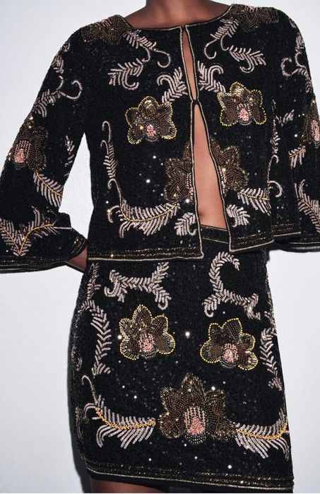 Платья на выход.