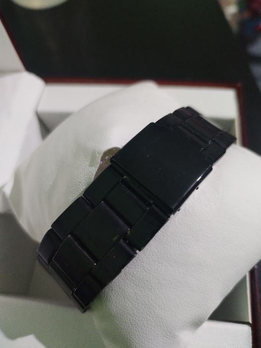 Луксозен часовник