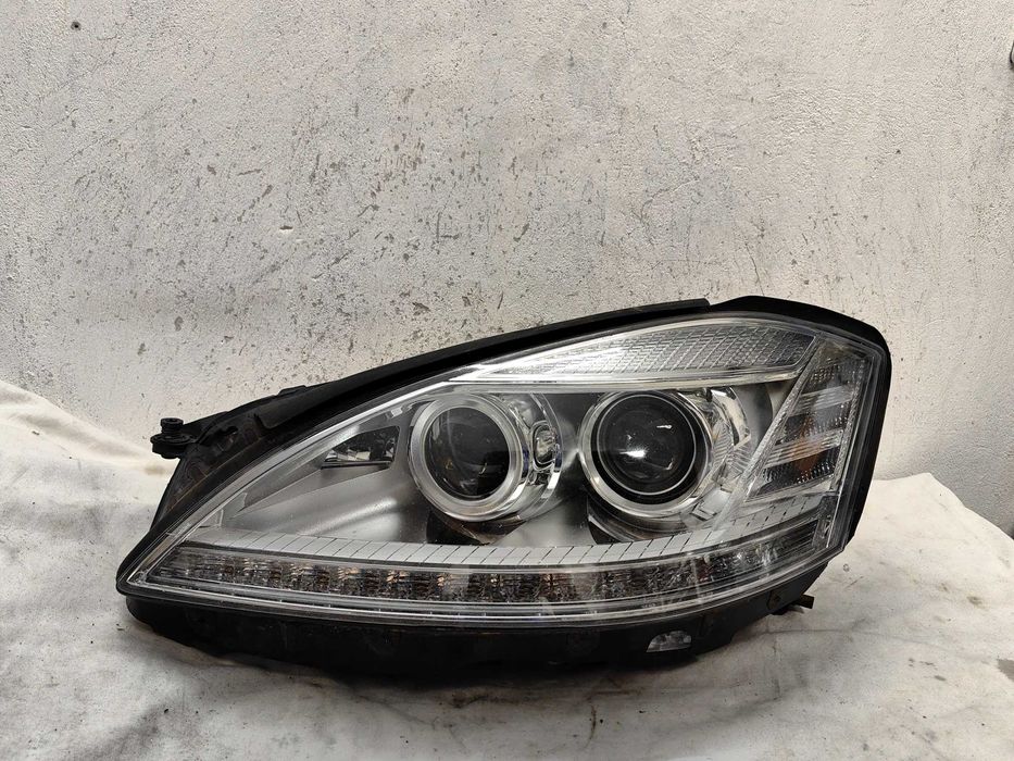 Оригинален фар Мерцедес 221  Mercedes s 221 Led Bixenon Feis