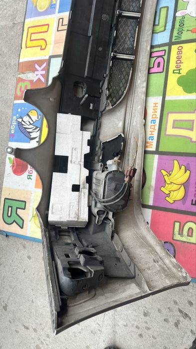 Продам бампер MERCEDES W210