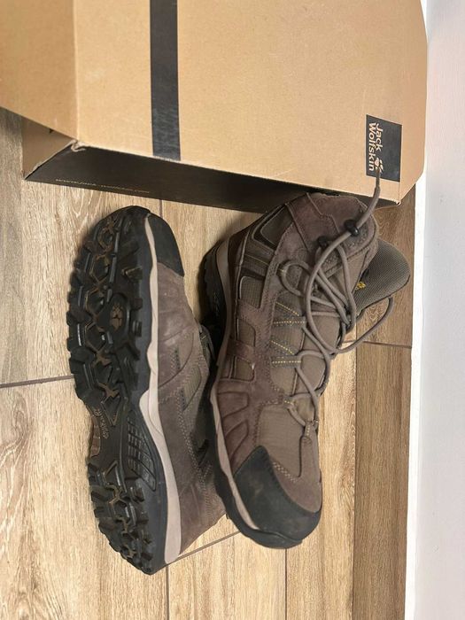 Ghete Jack Wolfskin, marimea 48, ca noi