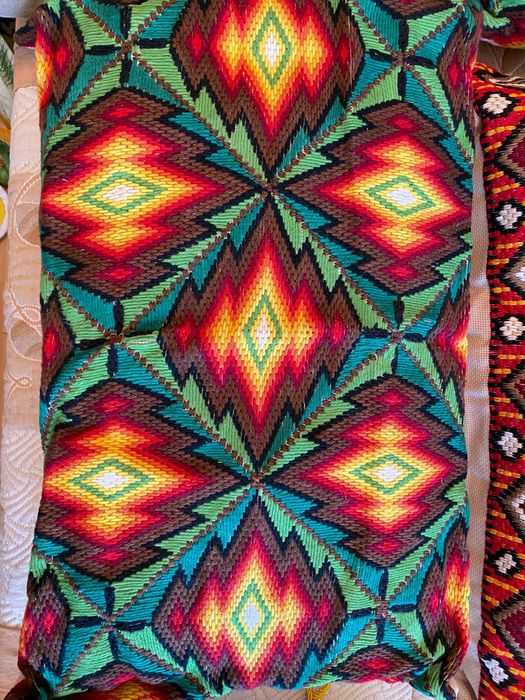 Ръчно бродирани калъфки за възглавници