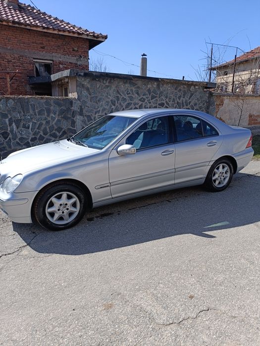 2004 Mercedes C180 бензин
