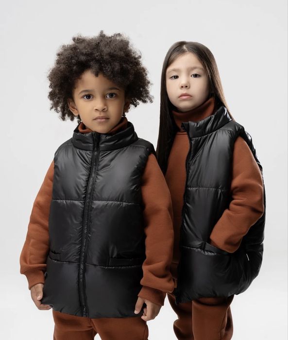 Продам жилетку 110-116