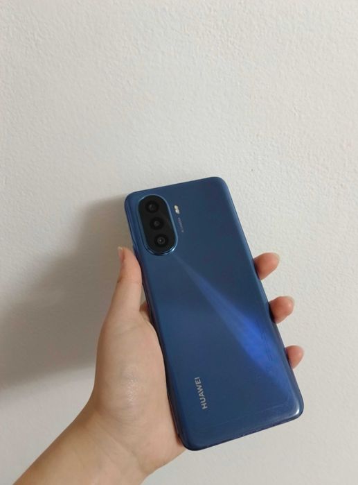 Продам Huawei Nova Y 70